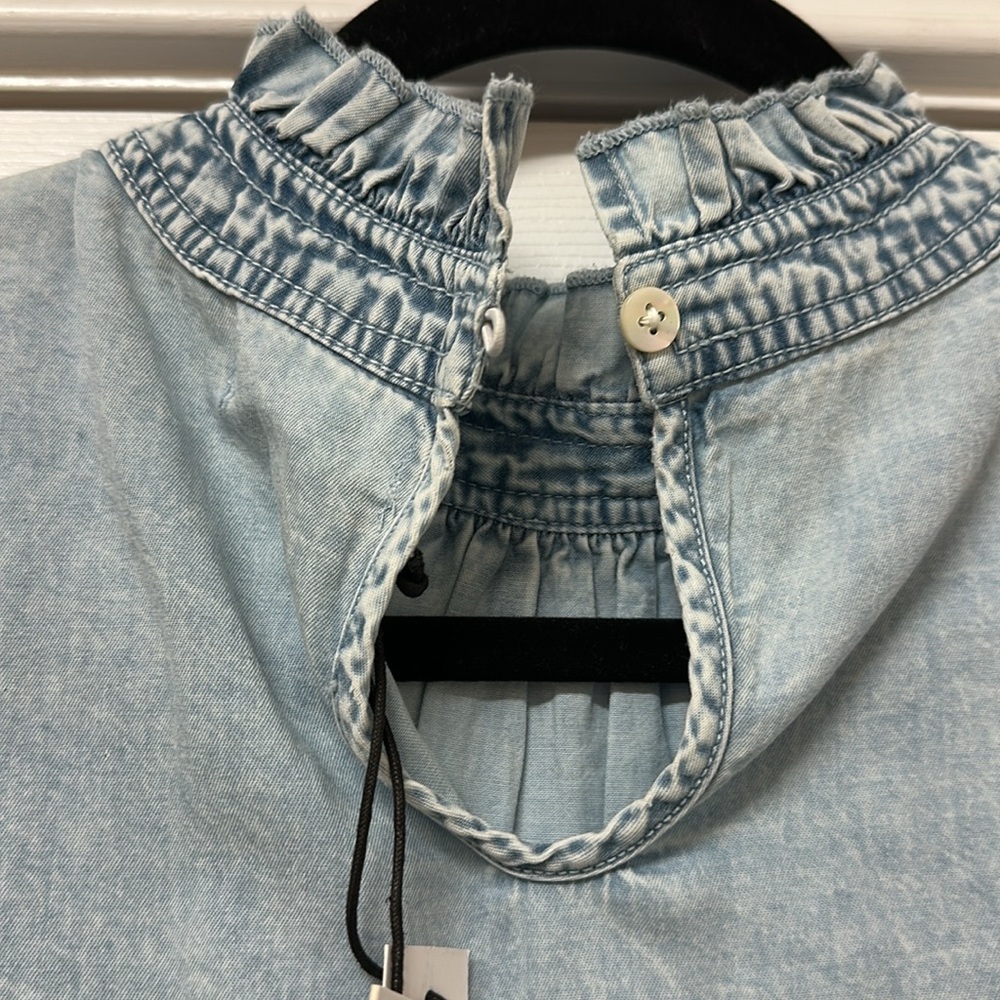 THML Ruffle Neck Top NWT - Picture 5 of 6